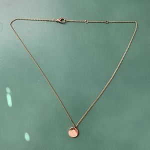 Gold pendent necklace